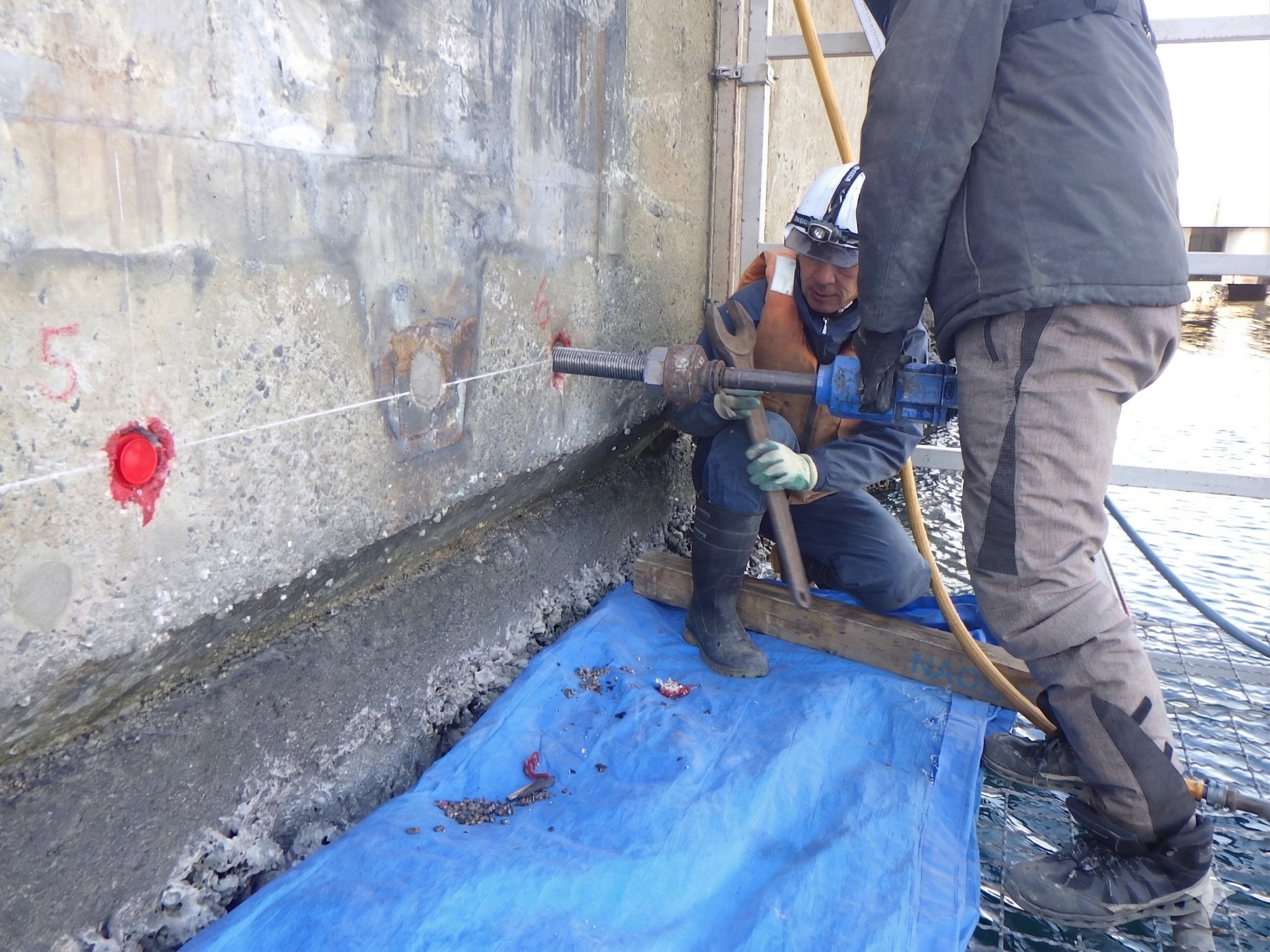 差し筋アンカー打込